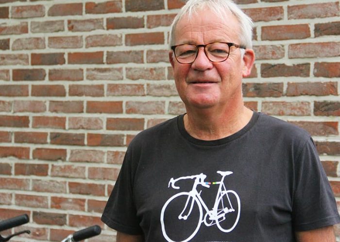 4.4. De Sperwer Onze Etalage Te poets Verhaal Remo